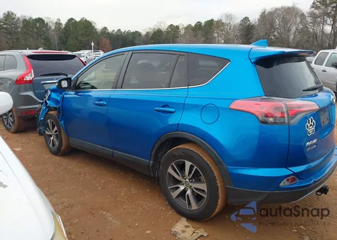 2018 Toyota Rav4 Xle from USA, damaged, VIN JTMWFREV2JJ752408